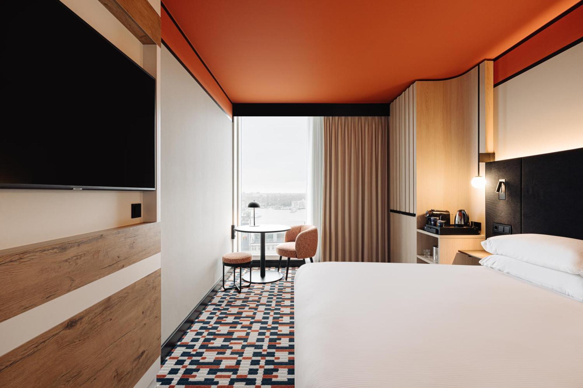 Doubletree By Hilton Amsterdam Centraal Station Exterior photo