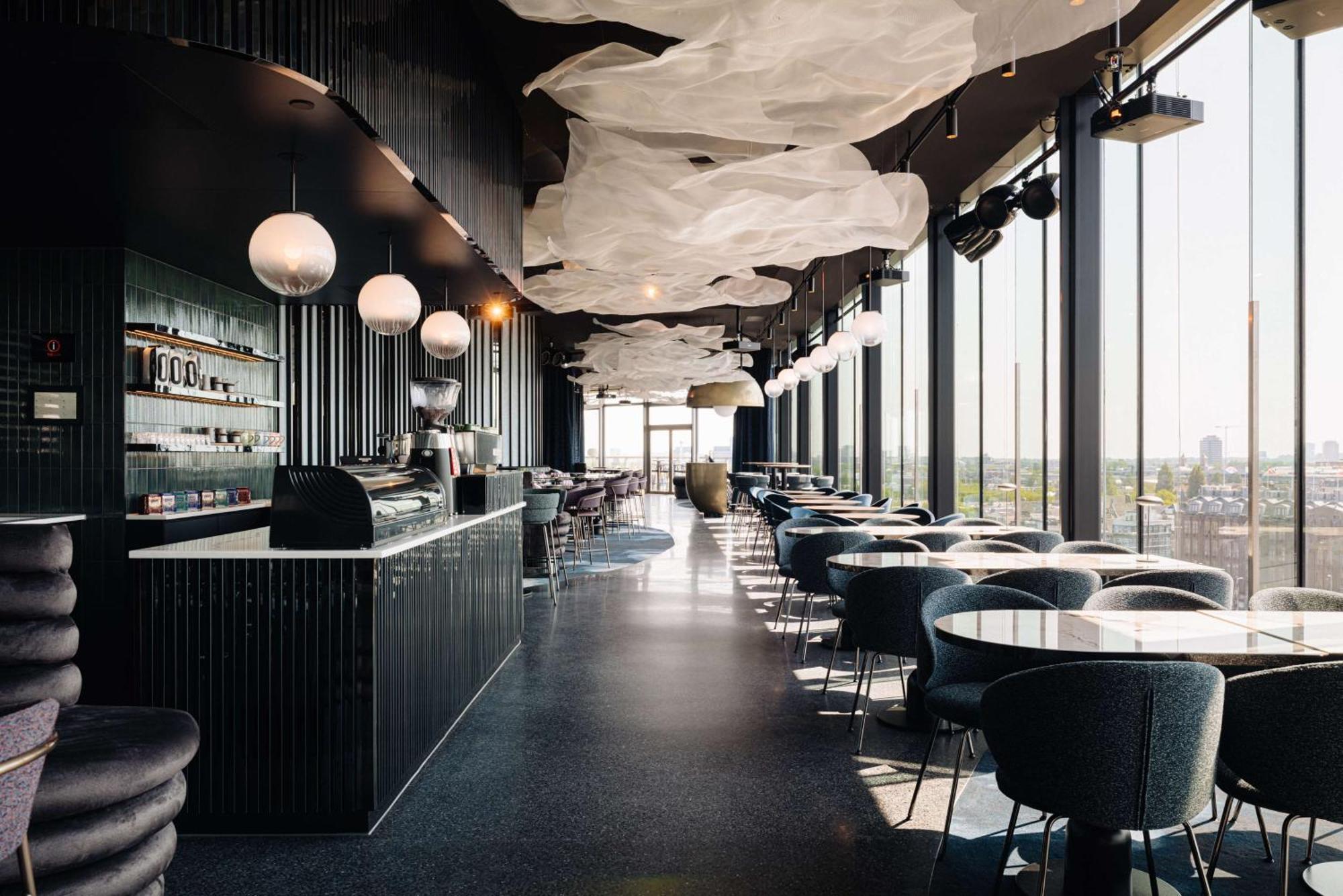 Doubletree By Hilton Amsterdam Centraal Station Exterior photo