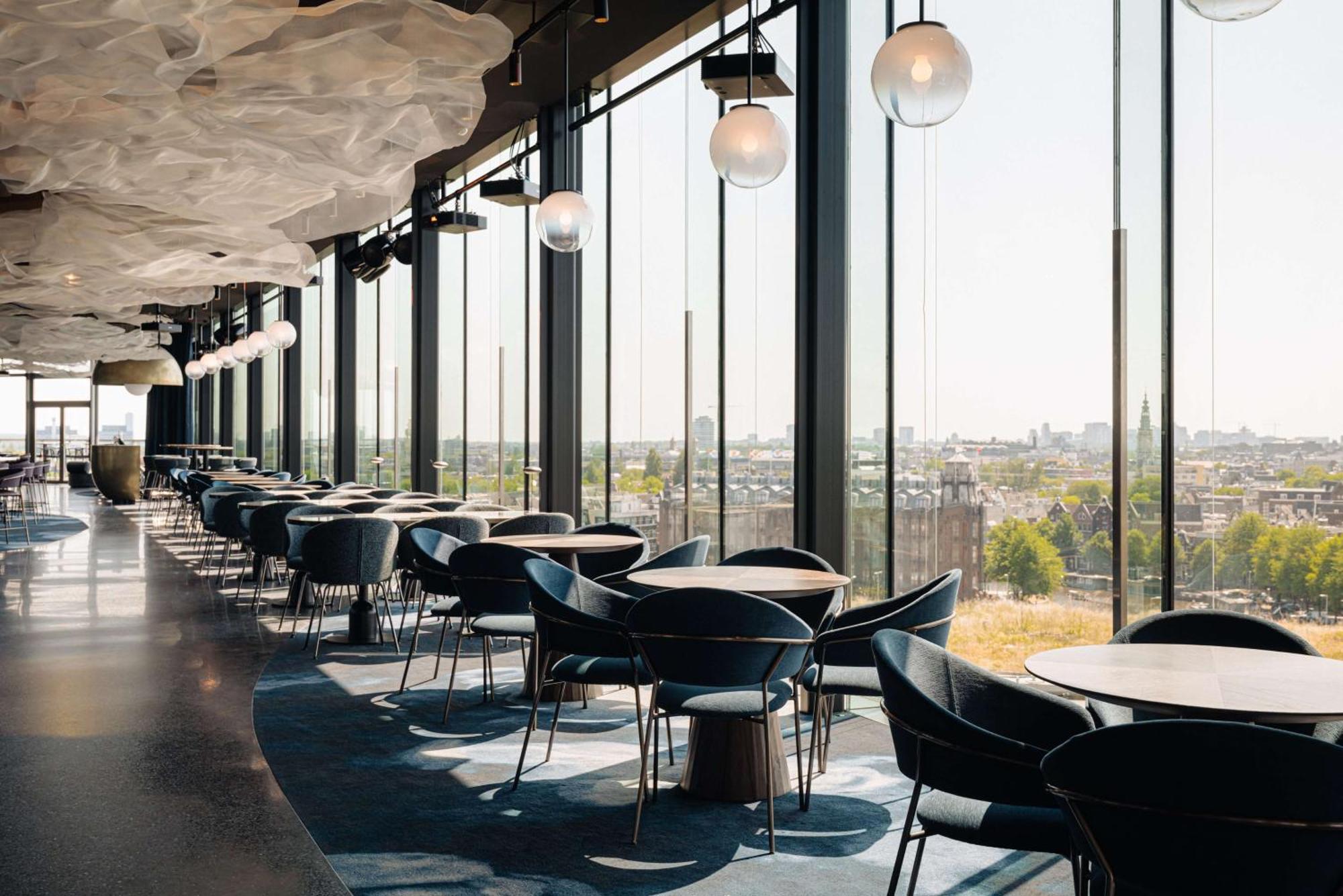 Doubletree By Hilton Amsterdam Centraal Station Exterior photo