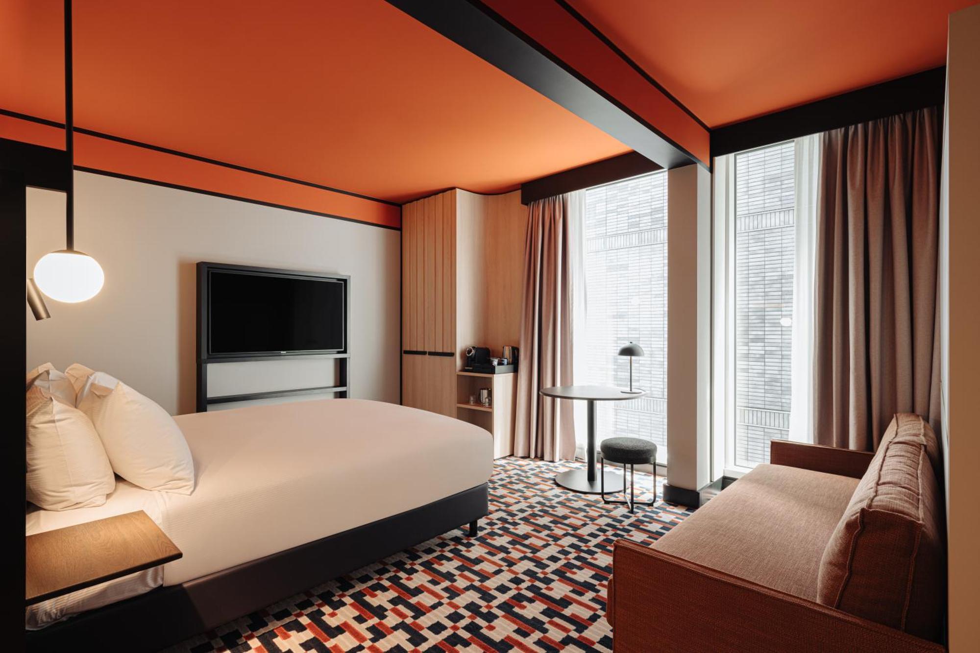 Doubletree By Hilton Amsterdam Centraal Station Exterior photo