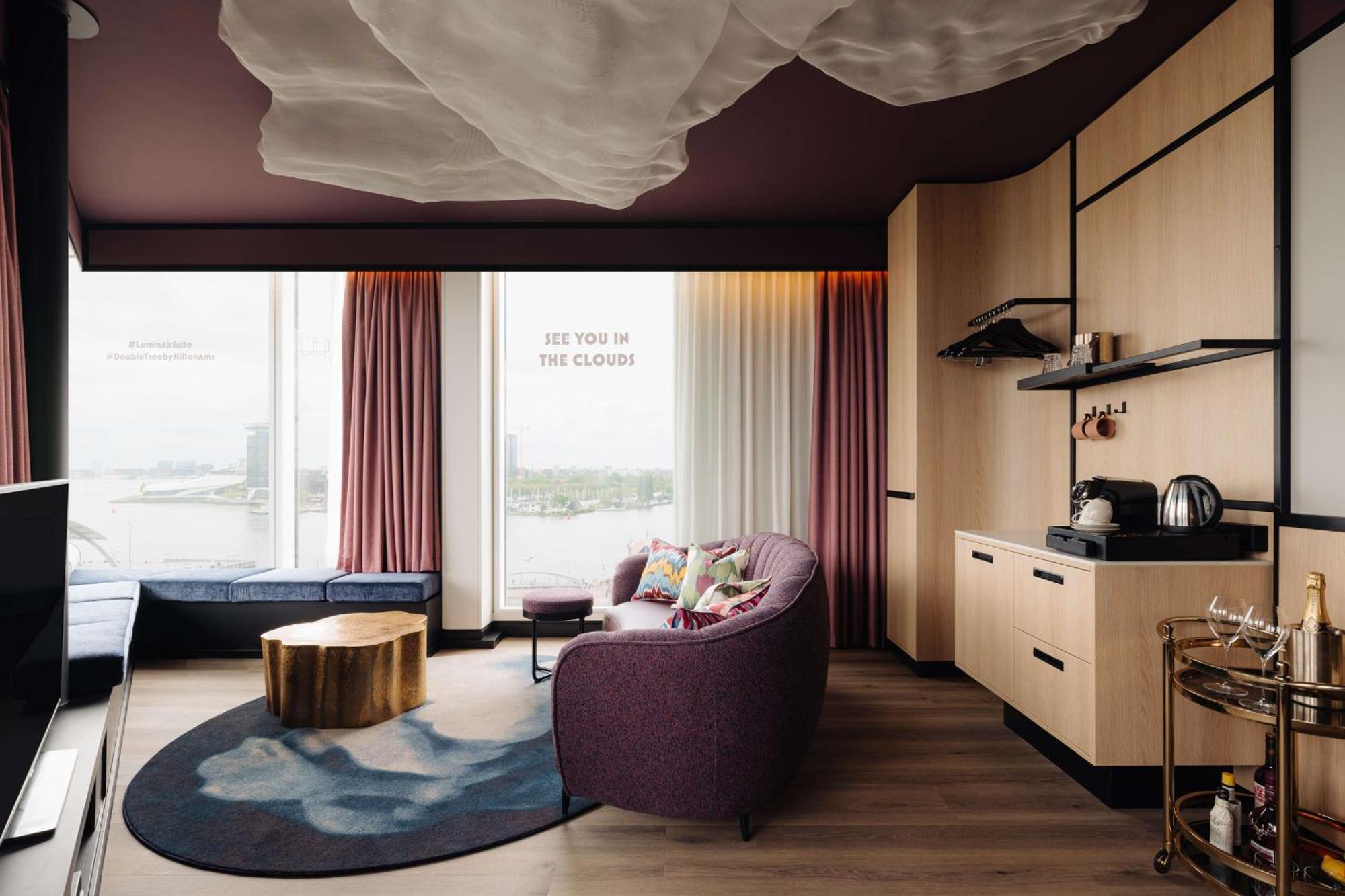 Doubletree By Hilton Amsterdam Centraal Station Exterior photo